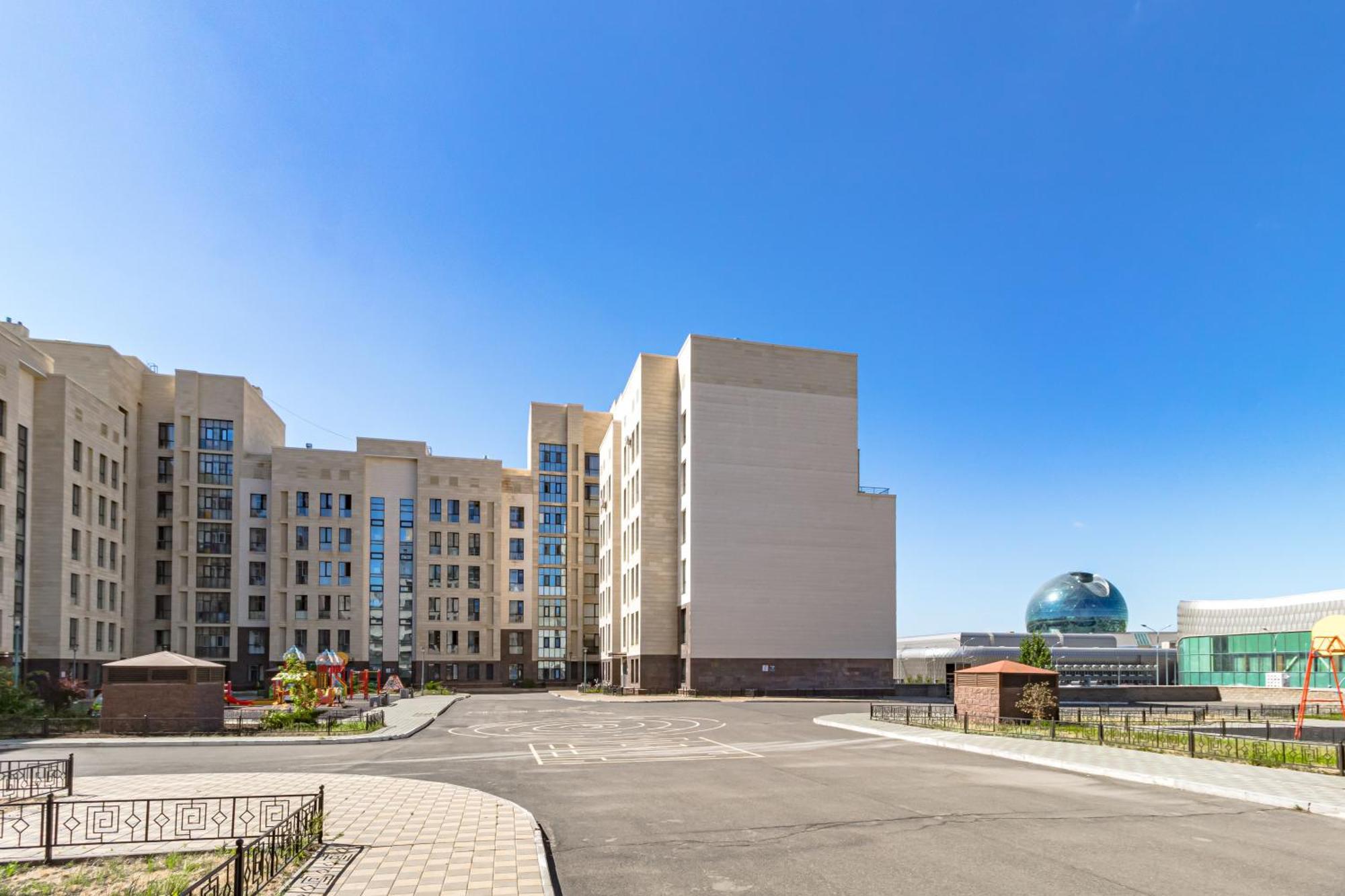 Expo Promenade Apartment Astana Bagian luar foto